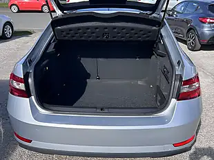 Used 2018 Skoda Superb S Brilliant Silver Metallic - Interior and Exterior details 17