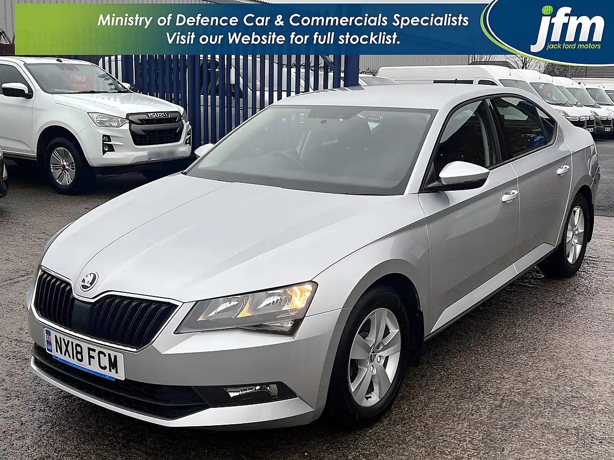 Used 2018 Skoda Superb S Brilliant Silver Metallic - Interior and Exterior details 10