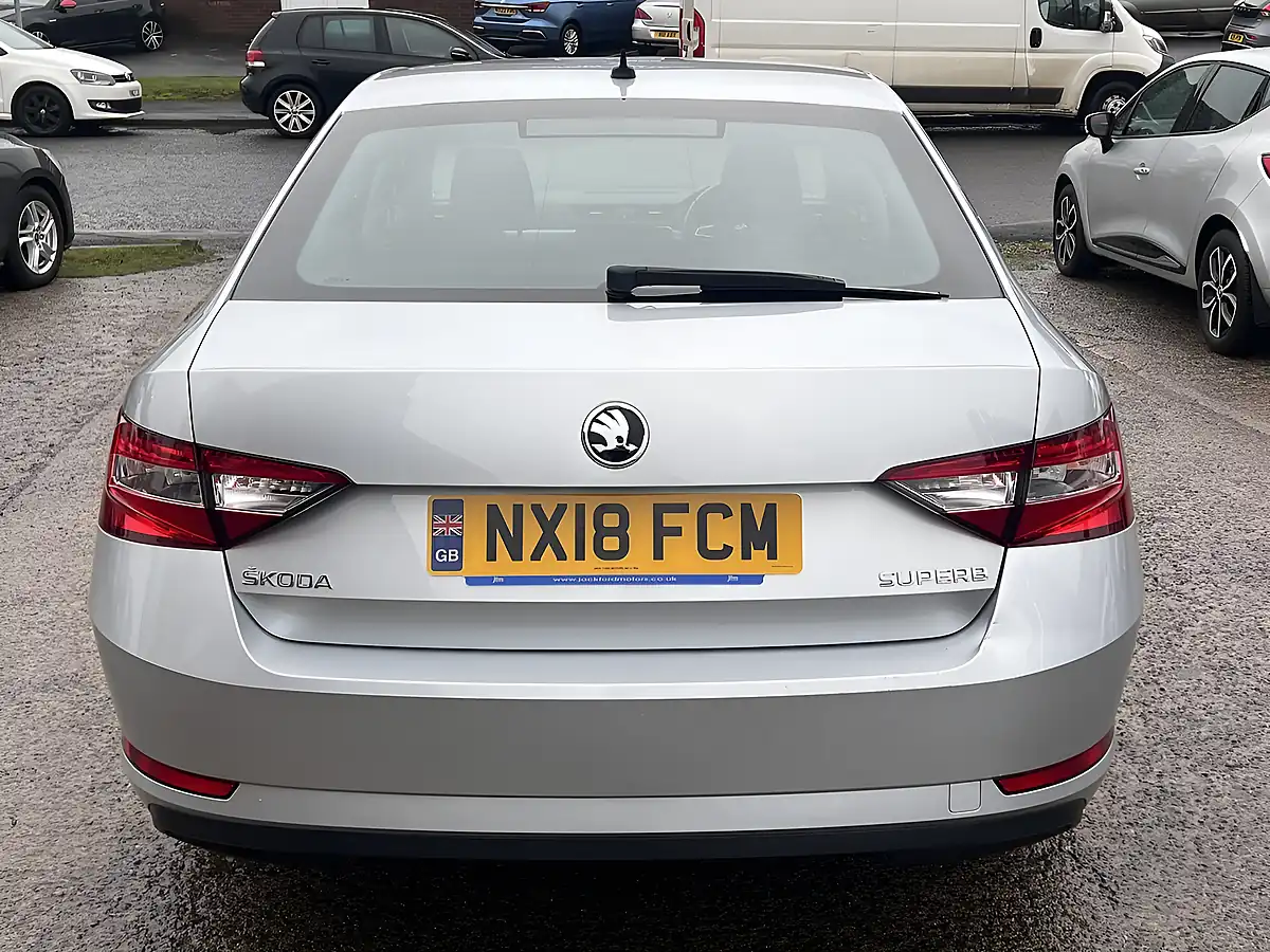 Used 2018 Skoda Superb S Brilliant Silver Metallic - Interior and Exterior details 7