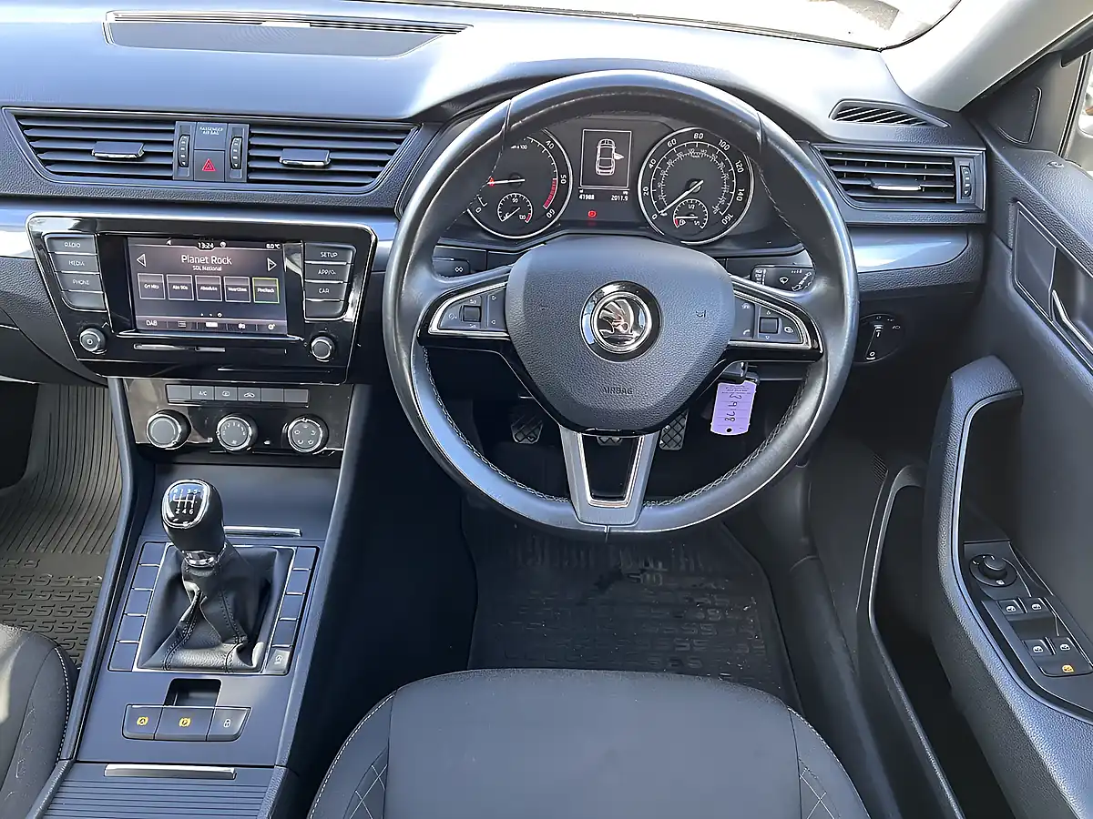 Used 2018 Skoda Superb S Brilliant Silver Metallic - Interior and Exterior details 11