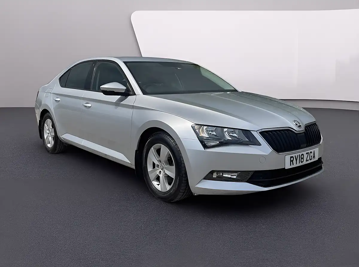 Used 2018 Skoda Superb S Grey - Front View