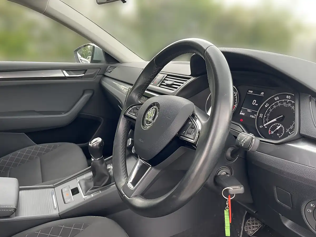 Used 2018 Skoda Superb S Grey - Interior and Exterior details 3