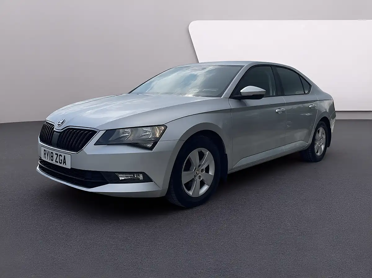 Used 2018 Skoda Superb S Grey - Interior and Exterior details 4