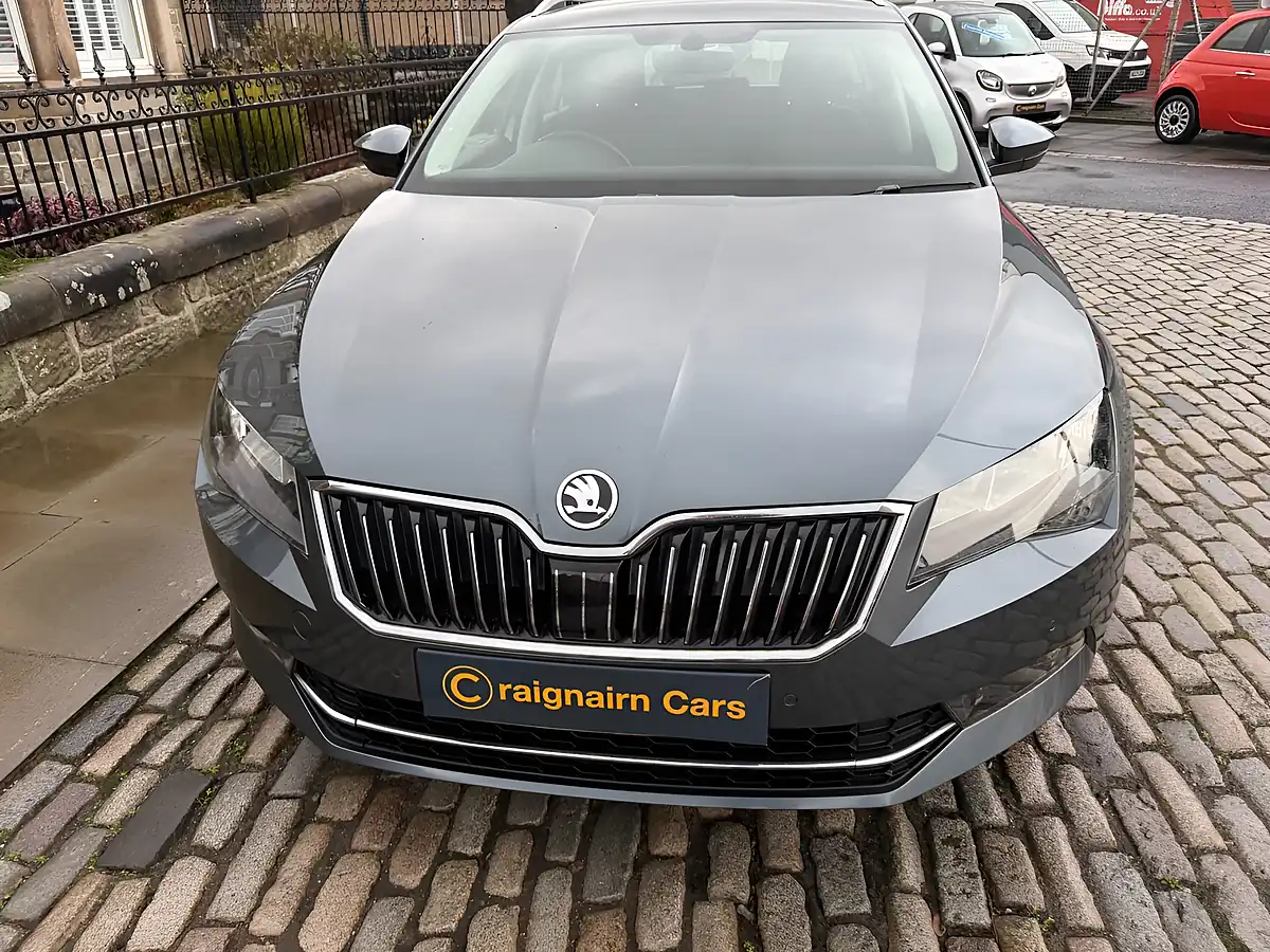 Used 2018 Skoda Superb Se Grey - Interior and Exterior details 10