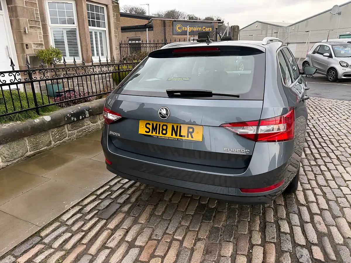 Used 2018 Skoda Superb Se Grey - Interior and Exterior details 12