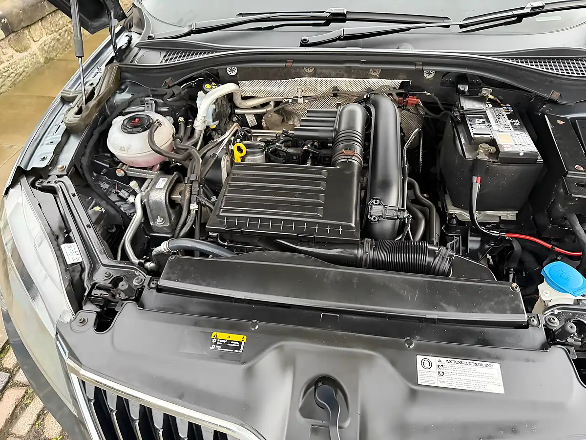 Used 2018 Skoda Superb Se Grey - Interior and Exterior details 18