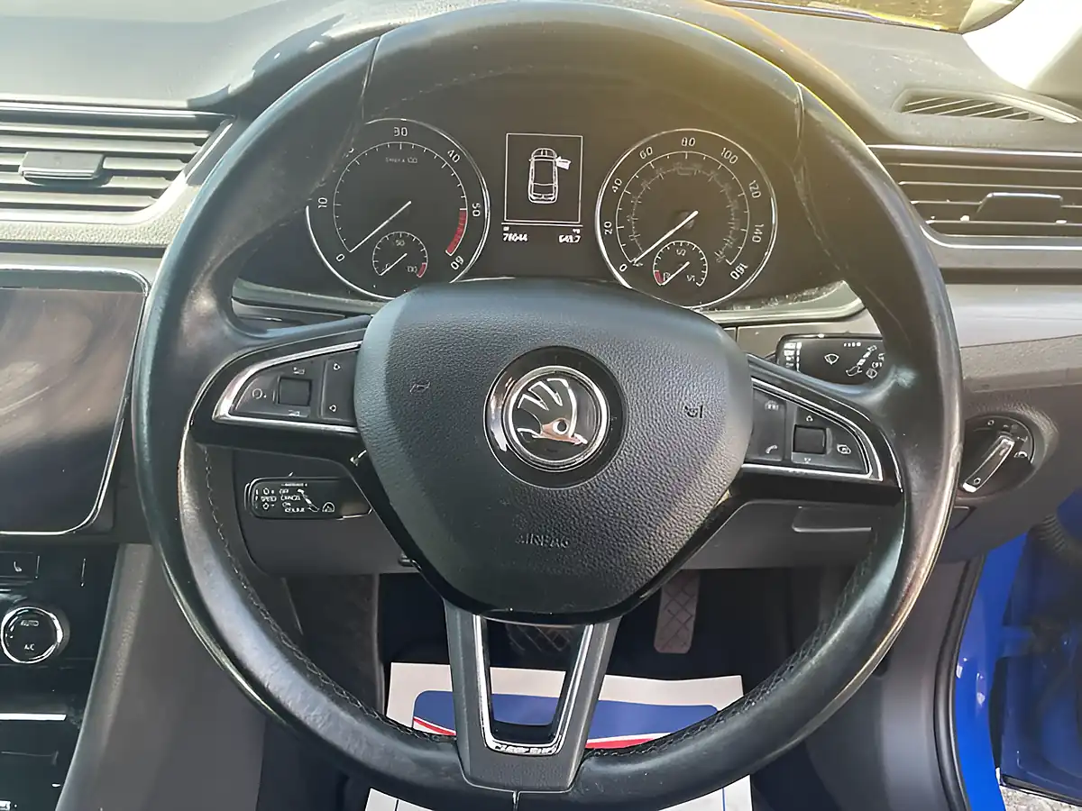 Used 2018 Skoda Superb Se L Executive Blue - Interior and Exterior details 3