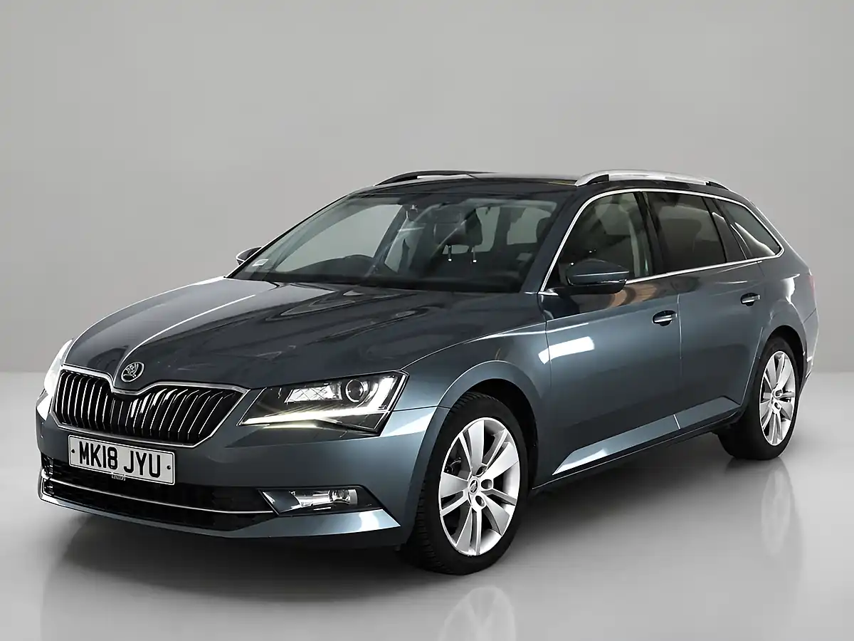 Used 2018 Skoda Superb Se L Executive Edition Grey - Interior and Exterior details 3