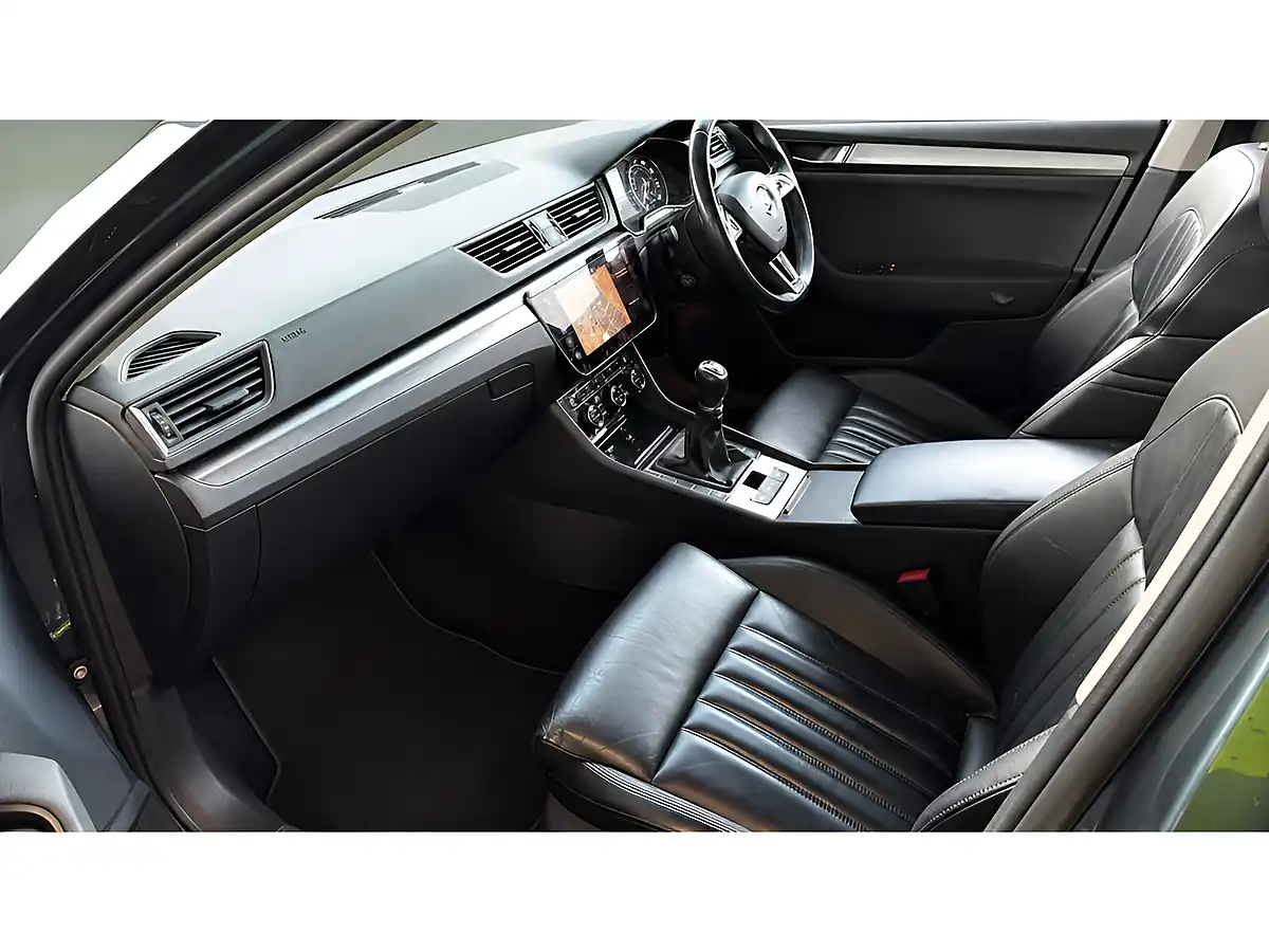 Used 2018 Skoda Superb Se L Executive Edition Grey - Interior and Exterior details 6