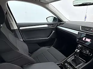 Used 2018 Skoda Superb Se Petrol Blue - Interior and Exterior details 18