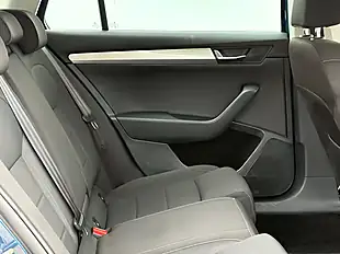 Used 2018 Skoda Superb Se Petrol Blue - Interior and Exterior details 20