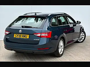 Used 2018 Skoda Superb Se Petrol Blue - Interior and Exterior details 3