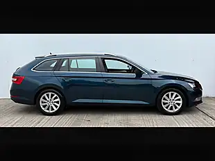 Used 2018 Skoda Superb Se Petrol Blue - Interior and Exterior details 6