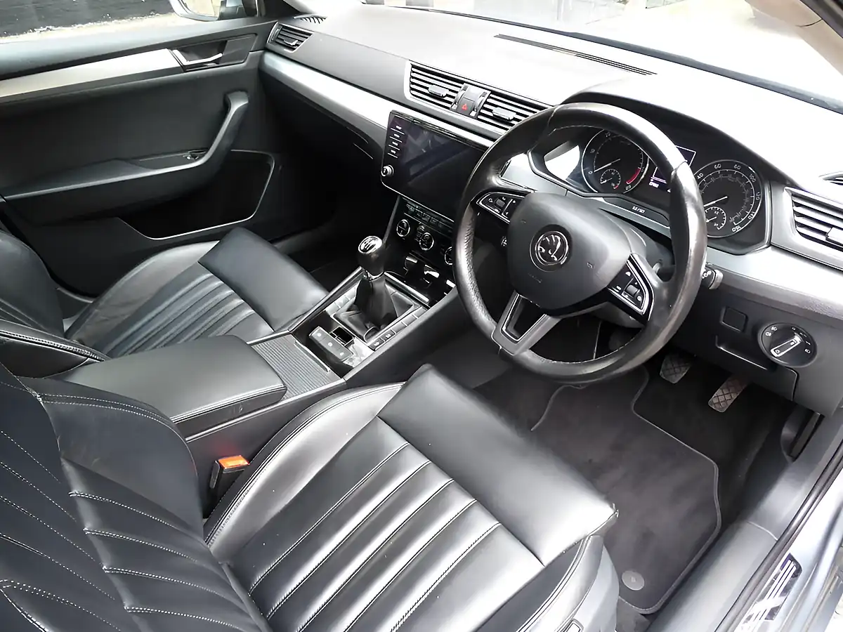 Used 2018 Skoda Superb Se Technology Grey - Interior and Exterior details 12