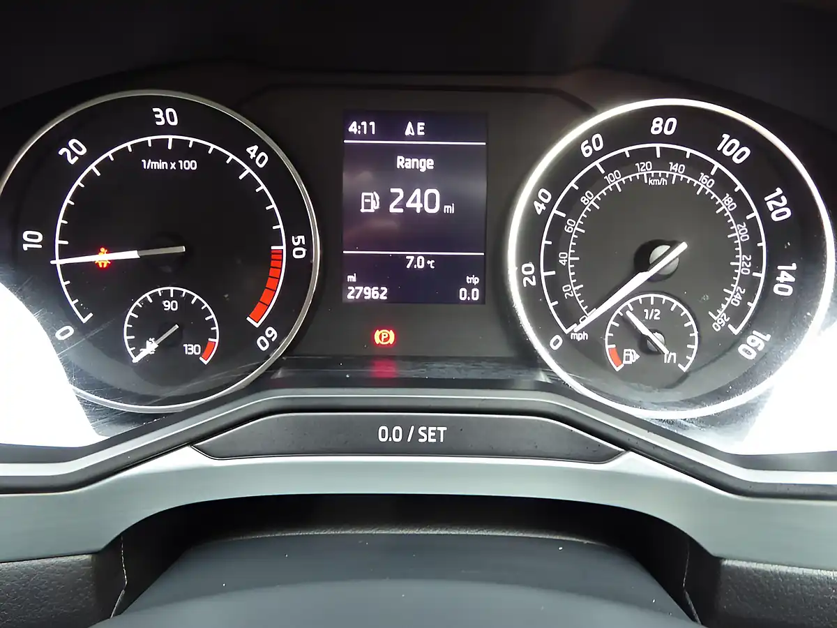 Used 2018 Skoda Superb Se Technology Grey - Interior and Exterior details 14