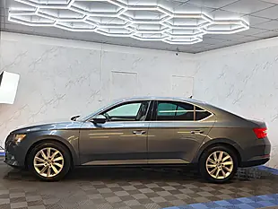 Used 2018 Skoda Superb Se Technology Grey - Interior and Exterior details 8