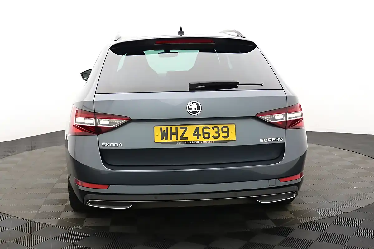 Used 2018 Skoda Superb Sportline Grey - Interior and Exterior details 4
