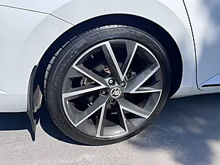 Used 2018 Skoda Superb Sportline White - Interior and Exterior details 10