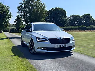Used 2018 Skoda Superb Sportline White - Interior and Exterior details 2