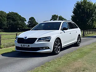 Used 2018 Skoda Superb Sportline White - Interior and Exterior details 7