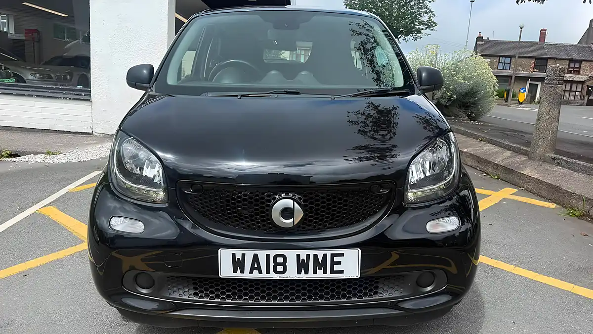 Used 2018 Smart Forfour Passion Black - Interior and Exterior details 2