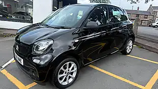 Used 2018 Smart Forfour Passion Black - Interior and Exterior details 3