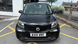 Used 2018 Smart Forfour Passion Black - Interior and Exterior details 6