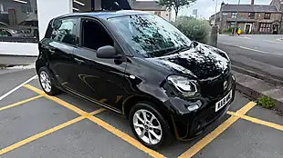 Used 2018 Smart Forfour Passion Black - Interior and Exterior details 8