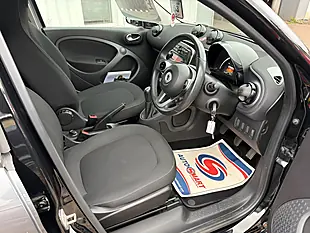 Used 2018 Smart Forfour Passion Black - Interior and Exterior details 12