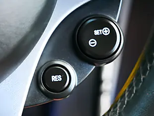 Used 2018 Smart Forfour Passion White / Black - Interior and Exterior details 17