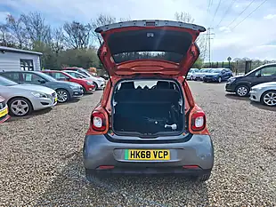 Used 2018 Smart Forfour Prime (premium) Orange - Interior and Exterior details 13