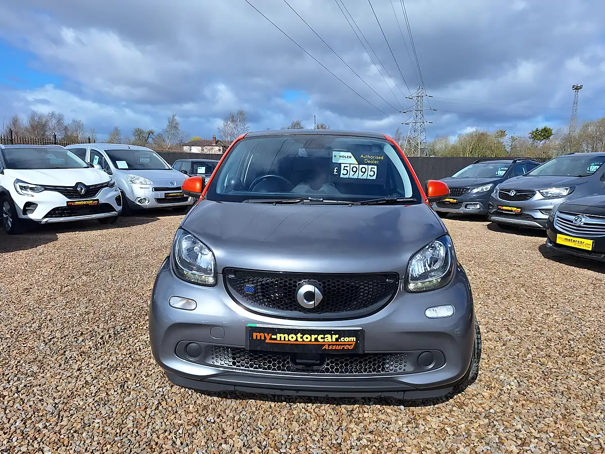 Used 2018 Smart Forfour Prime (premium) Orange - Interior and Exterior details 3