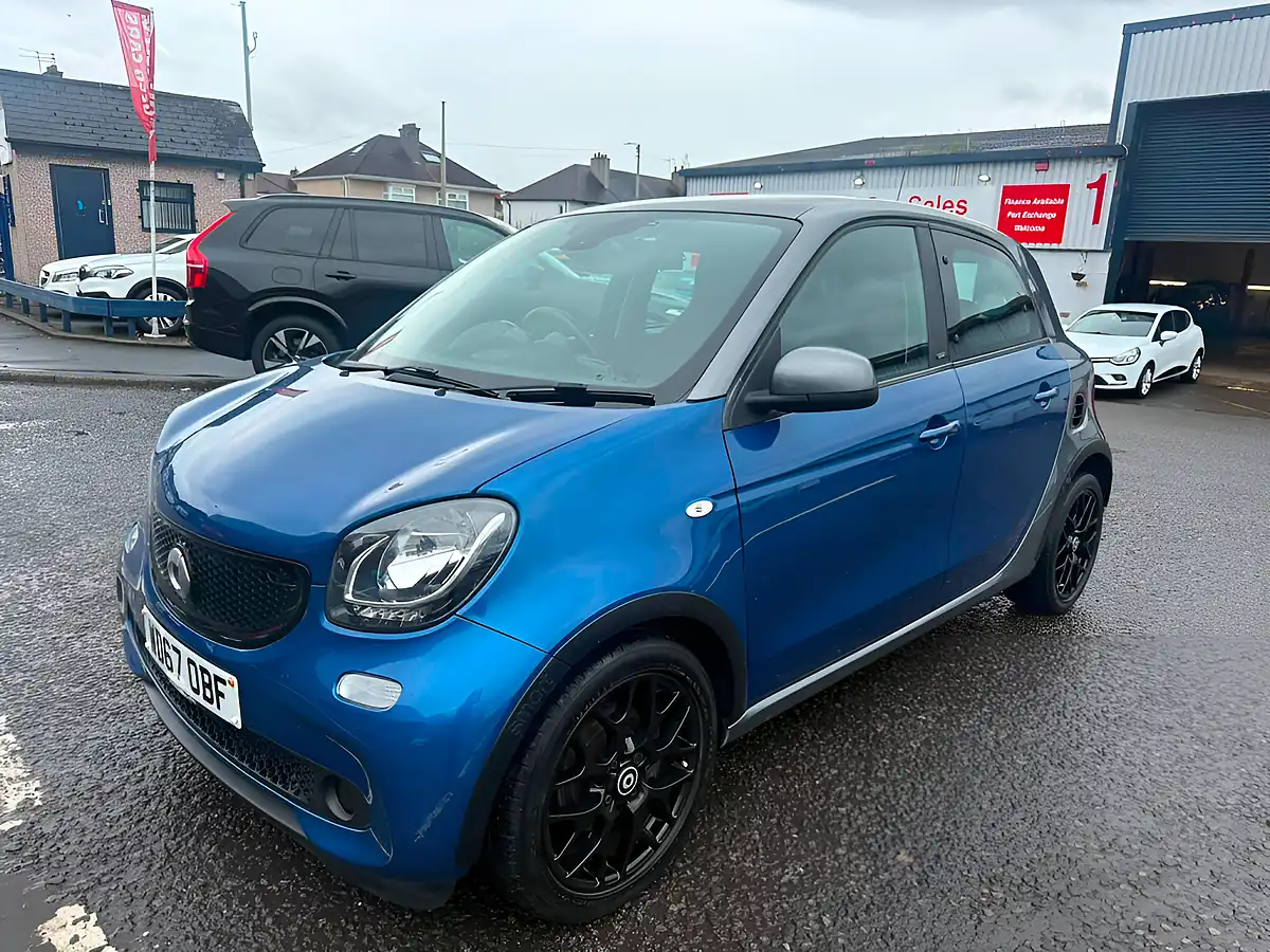 Used 2018 Smart Forfour Prime Sport (premium) Grey - Front View