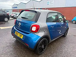 Used 2018 Smart Forfour Prime Sport (premium) Grey - Interior and Exterior details 5