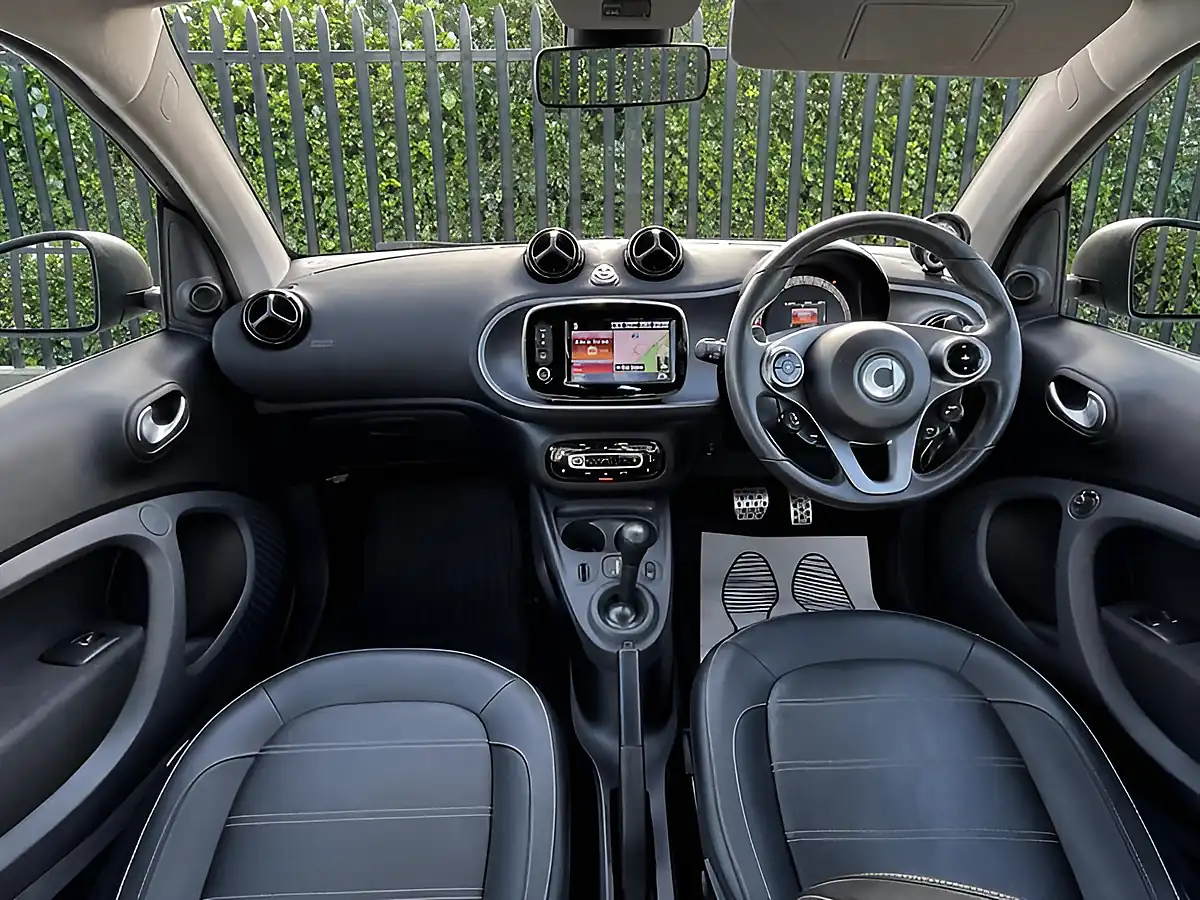 Used 2018 Smart Fortwo Coupe Prime Sport (premium) Black - Interior and Exterior details 10
