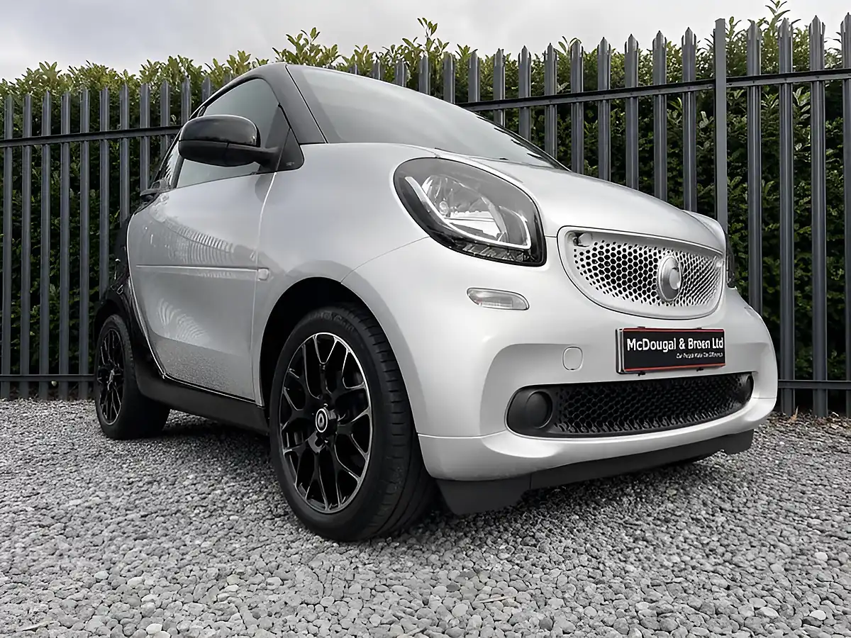 Used 2018 Smart Fortwo Coupe Prime Sport (premium) Black - Interior and Exterior details 20