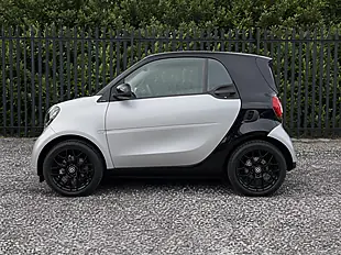 Used 2018 Smart Fortwo Coupe Prime Sport (premium) Black - Interior and Exterior details 4