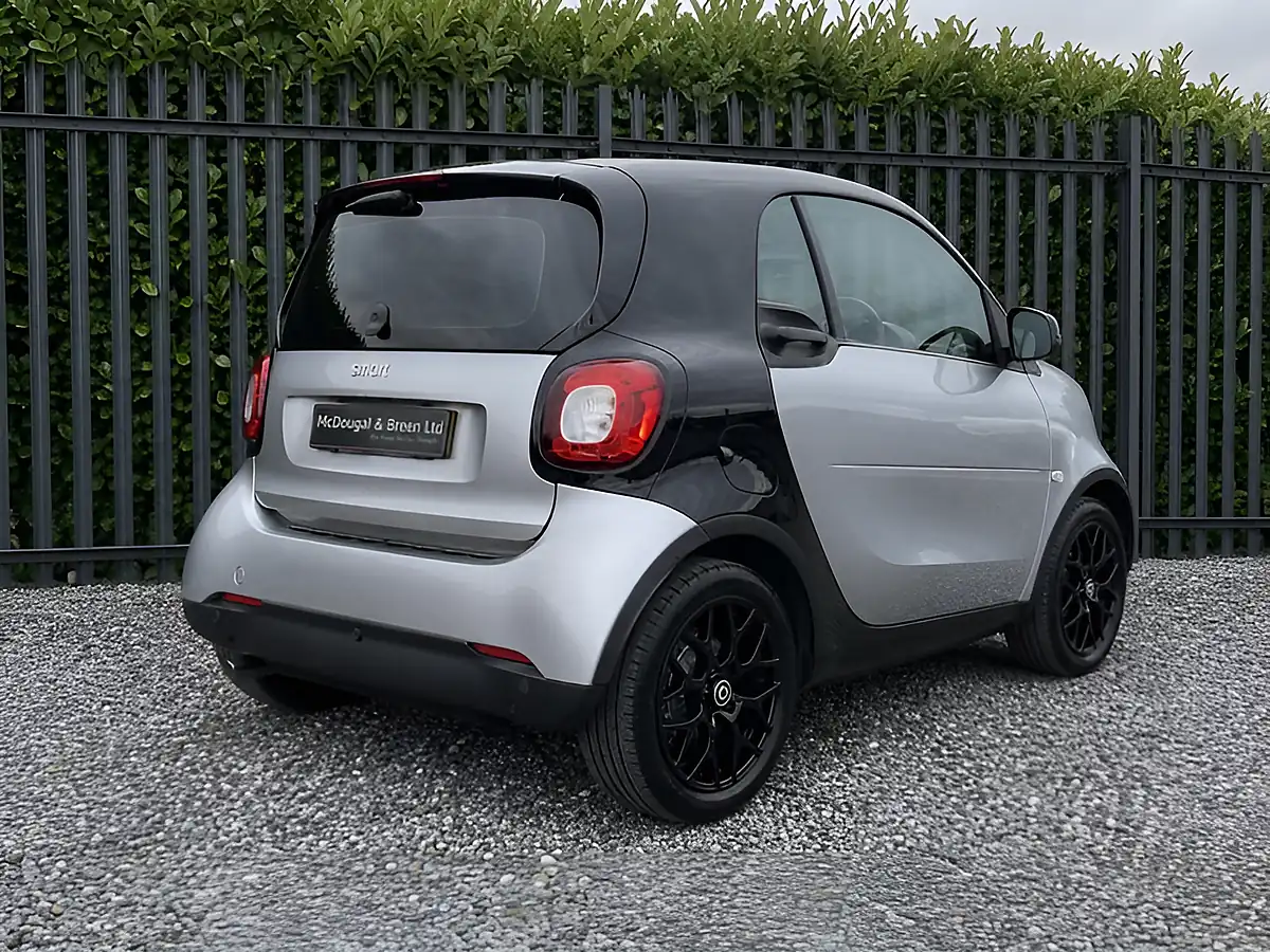 Used 2018 Smart Fortwo Coupe Prime Sport (premium) Black - Interior and Exterior details 8