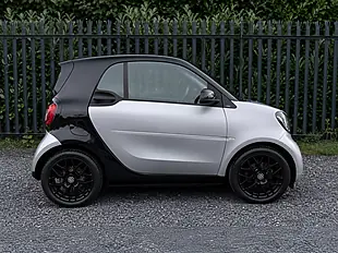 Used 2018 Smart Fortwo Coupe Prime Sport (premium) Black - Interior and Exterior details 9