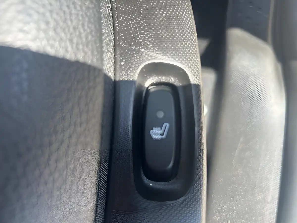 Used 2018 Smart Fortwo Prime Coupe White - Interior and Exterior details 17