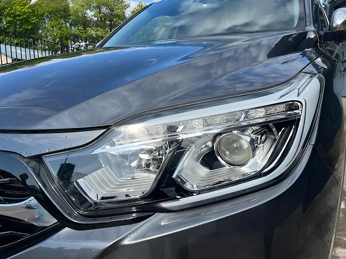 Used 2018 Ssangyong Musso Saracen Grey - Interior and Exterior details 10