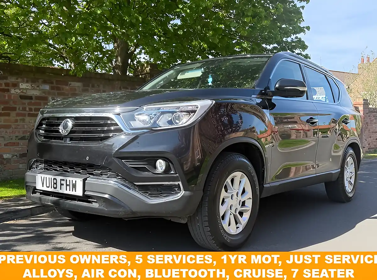 Used 2018 Ssangyong Rexton Ex Black - Front View