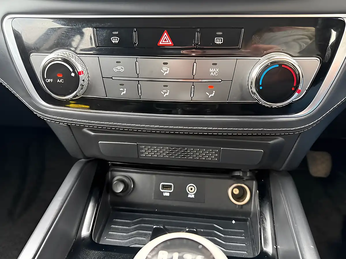 Used 2018 Ssangyong Rexton Ex Black - Interior and Exterior details 11