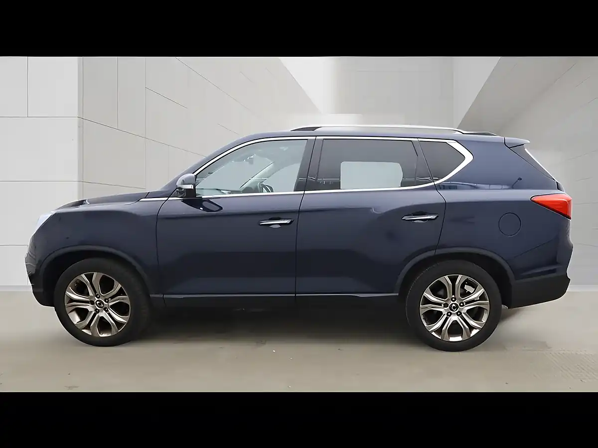Used 2018 Ssangyong Rexton Ultimate Blue - Interior and Exterior details 6