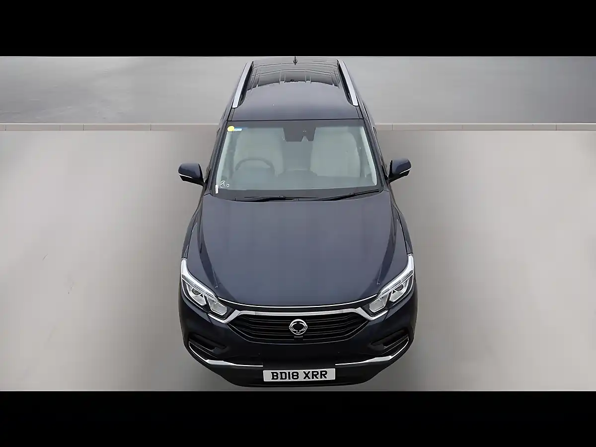Used 2018 Ssangyong Rexton Ultimate Blue - Interior and Exterior details 7