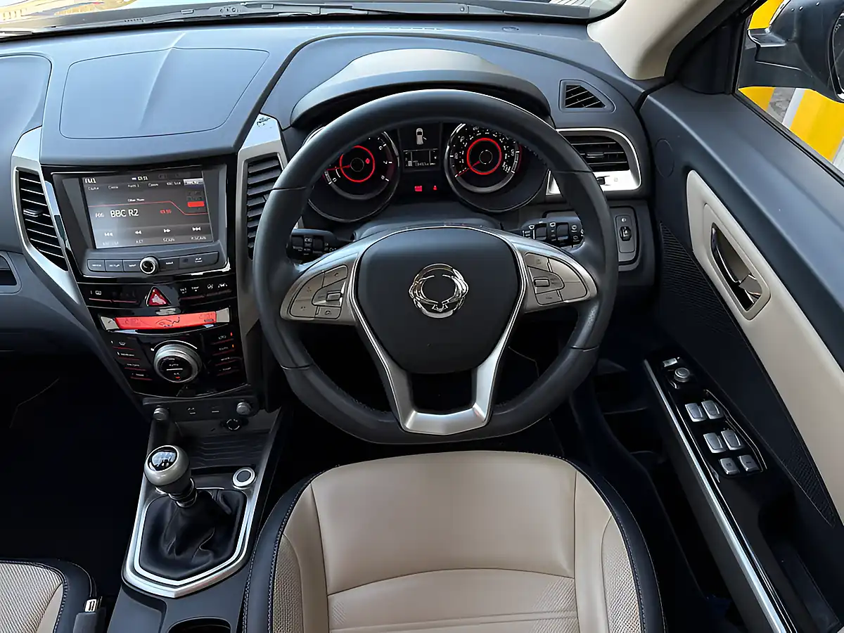 Used 2018 Ssangyong Tivoli Elx Black - Interior and Exterior details 13