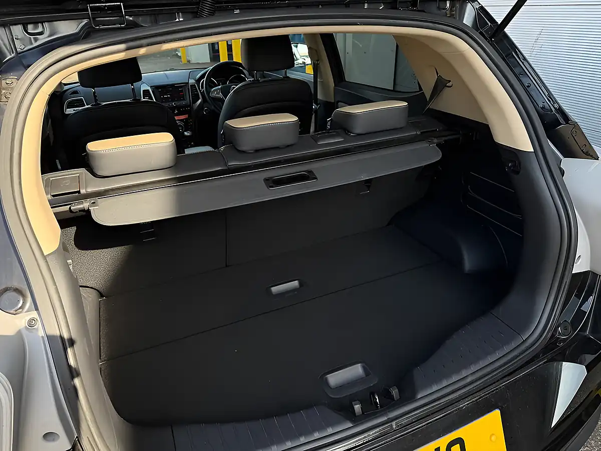 Used 2018 Ssangyong Tivoli Elx Black - Interior and Exterior details 15