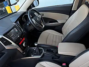 Used 2018 Ssangyong Tivoli Elx Black - Interior and Exterior details 16