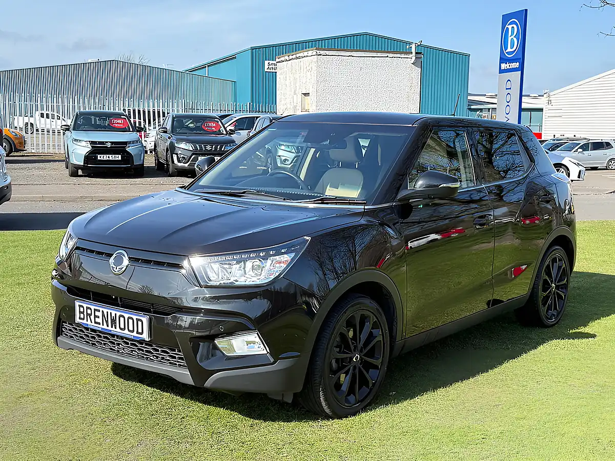 Used 2018 Ssangyong Tivoli Elx Black - Interior and Exterior details 4