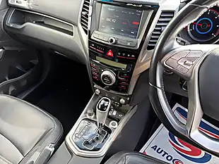 Used 2018 Ssangyong Tivoli Elx Silver - Interior and Exterior details 13